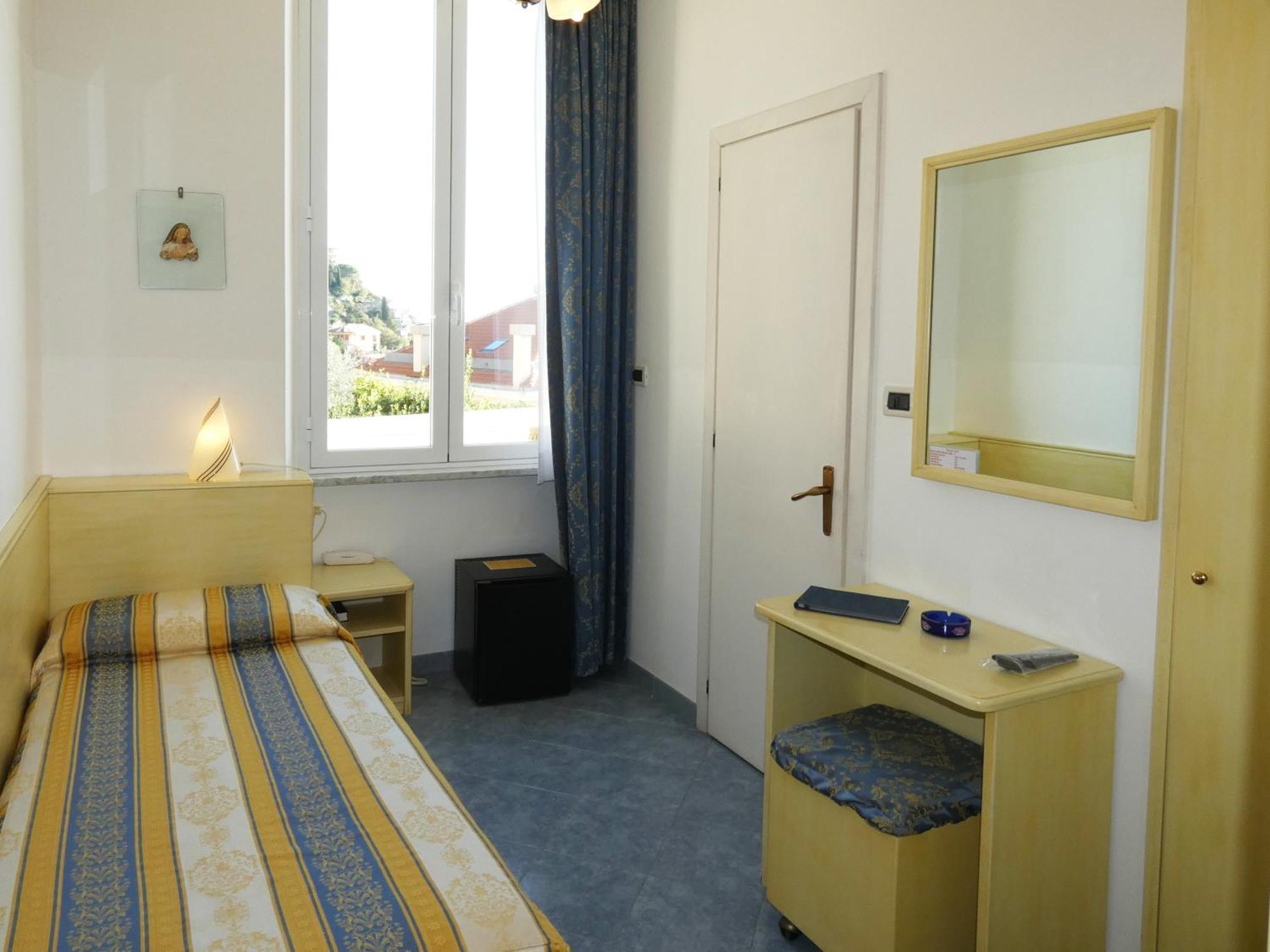 ואראצה Hotel Villa Centa חדר תמונה